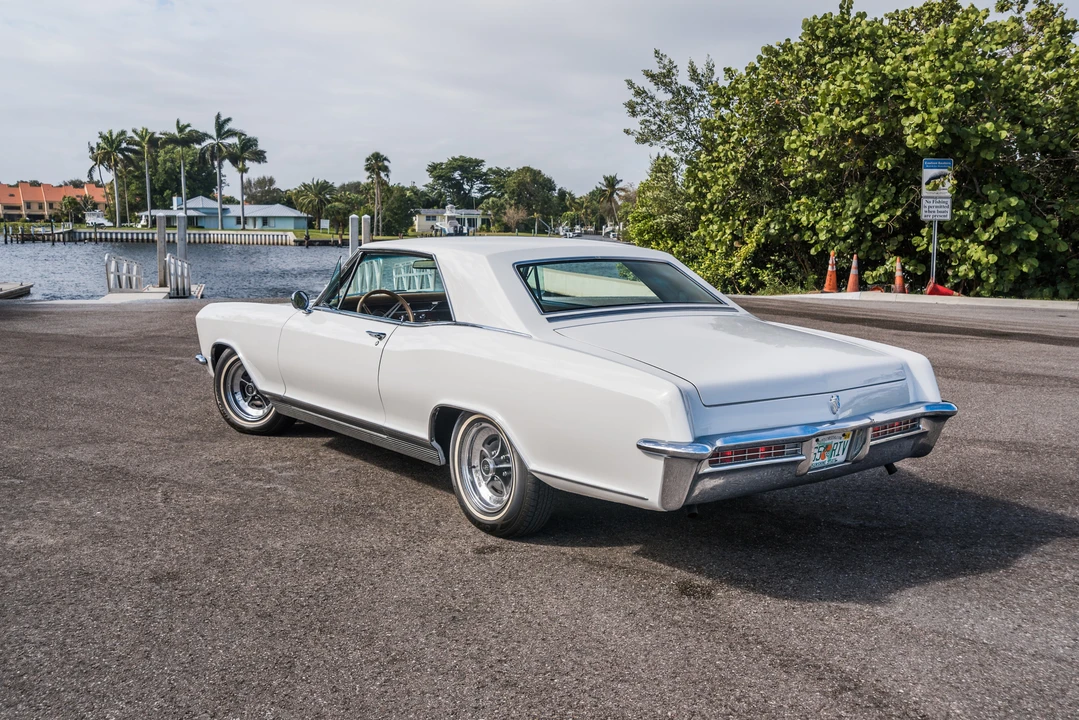 1965 Buick Riviera 1st Gen - Image 18 of 31