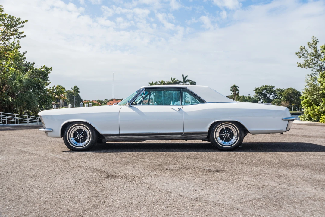 1965 Buick Riviera 1st Gen - Image 21 of 31