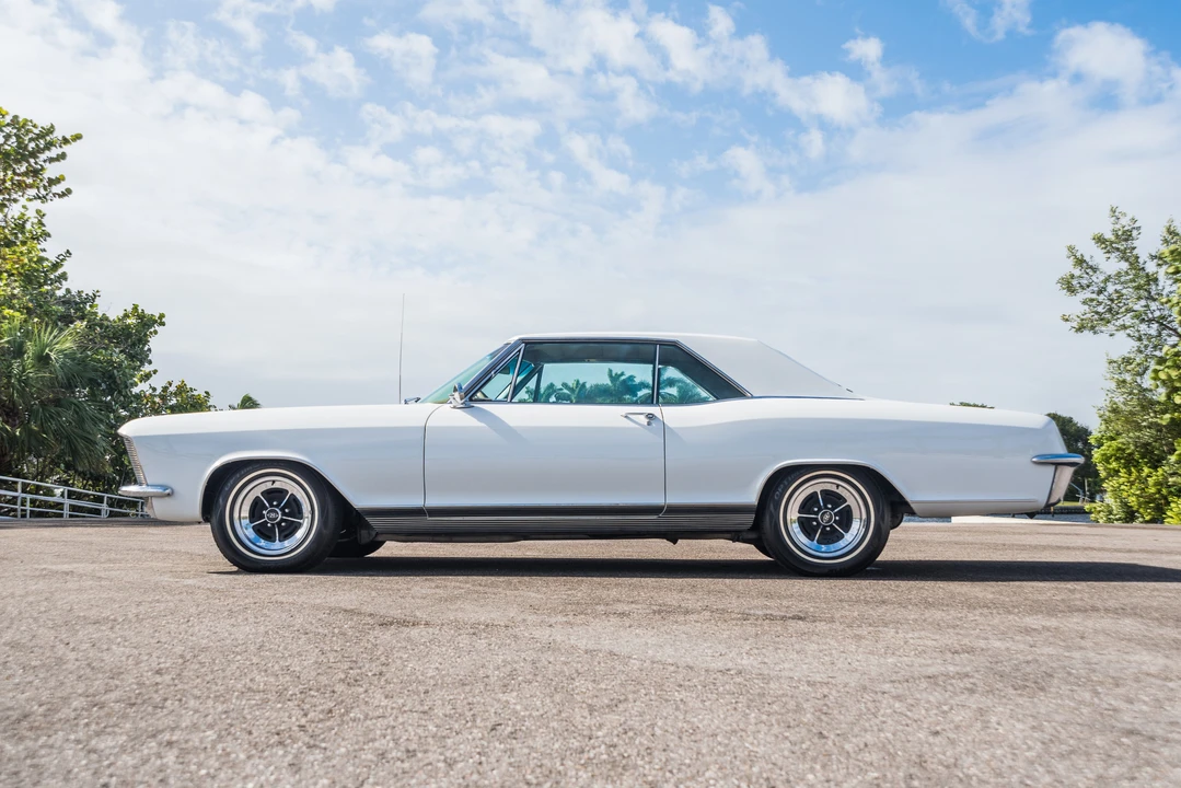 1965 Buick Riviera 1st Gen - Image 22 of 31