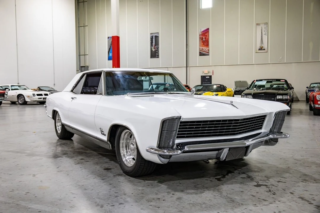 1965 Buick Riviera GS 1st Gen - Image 24 of 31