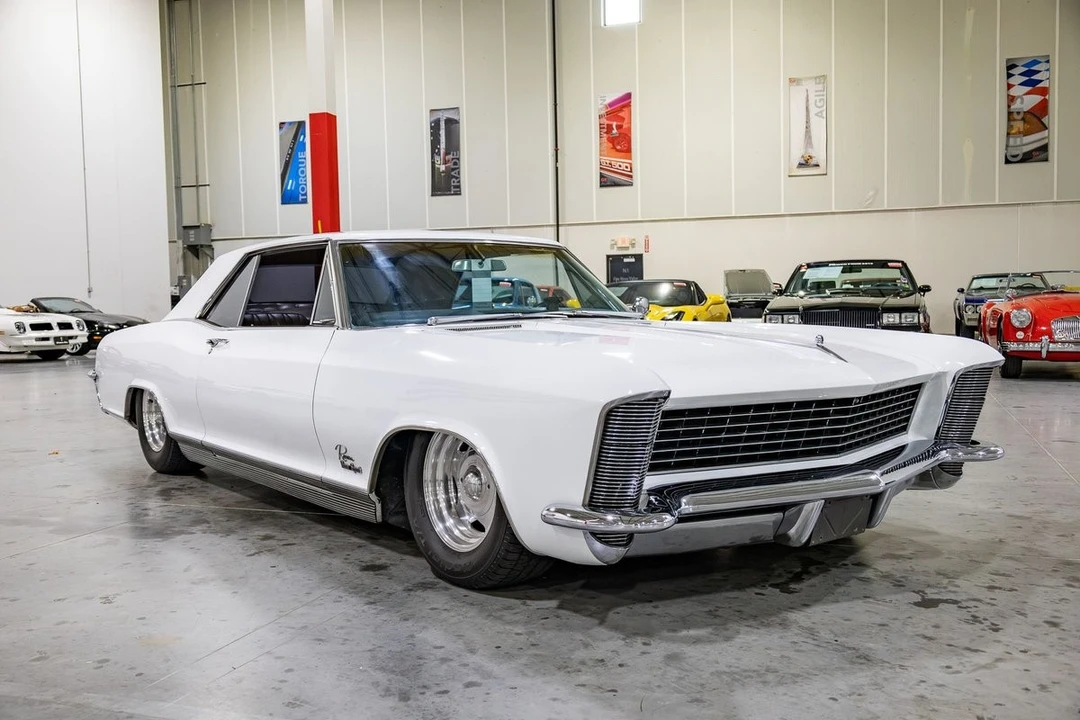 1965 Buick Riviera GS 1st Gen - Image 8 of 31