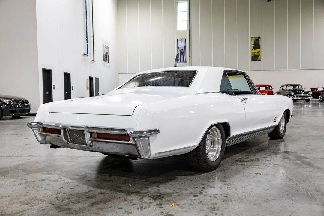 1965 Buick Riviera GS 1st Gen - Image 22 of 31