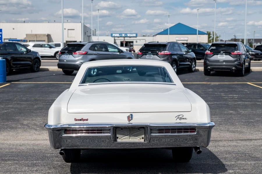 1965 Buick Riviera GS 1st Gen - Image 10 of 31