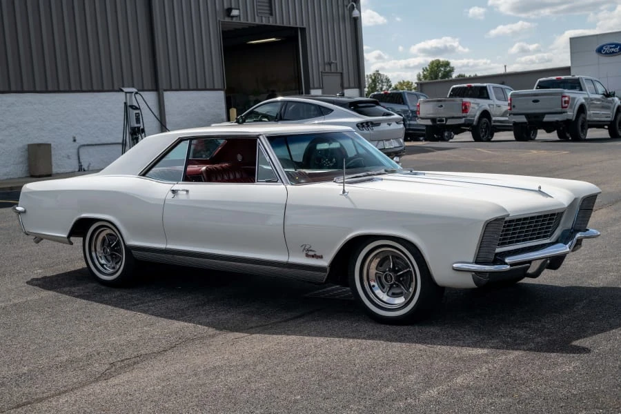 1965 Buick Riviera GS 1st Gen - Image 15 of 31