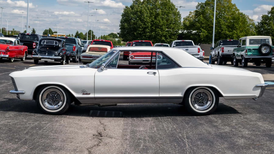 1965 Buick Riviera GS 1st Gen - Image 2 of 31