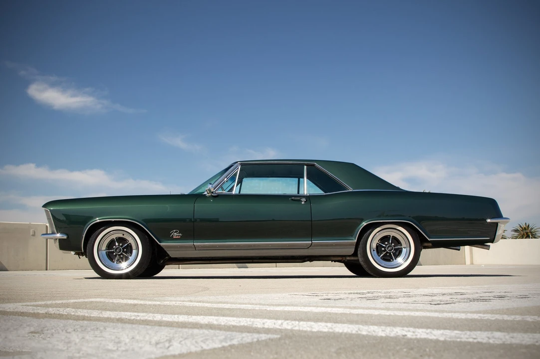 1965 Buick Riviera GS 1st Gen - Image 21 of 31