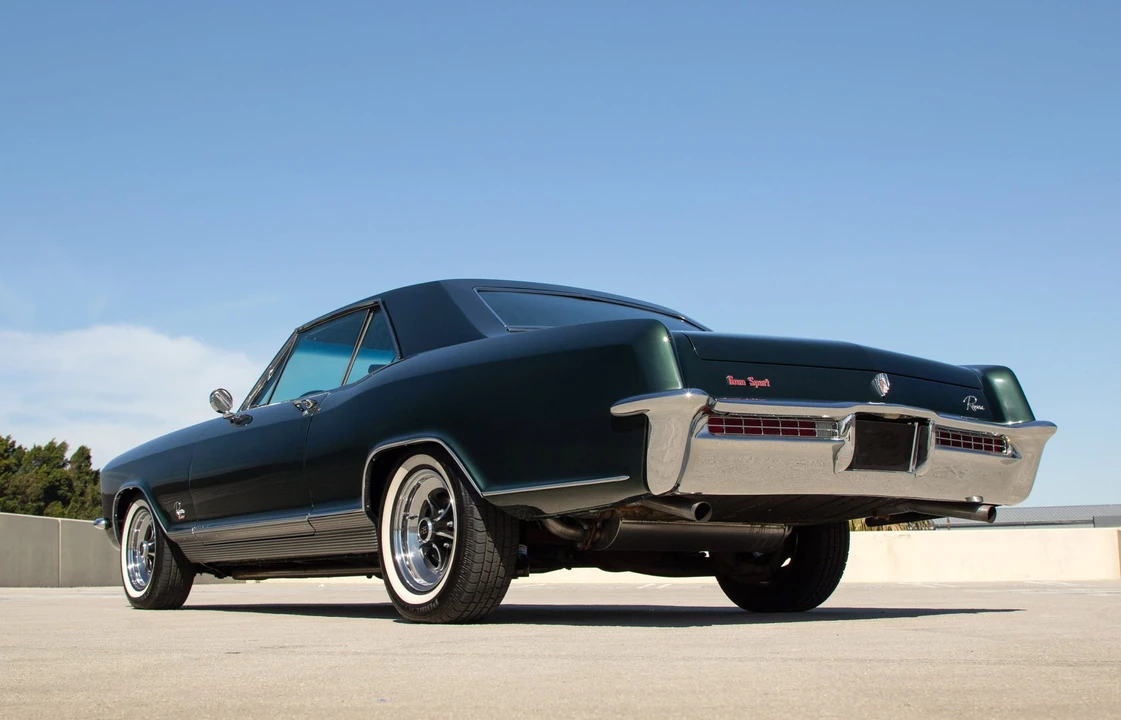 1965 Buick Riviera GS 1st Gen - Image 17 of 31
