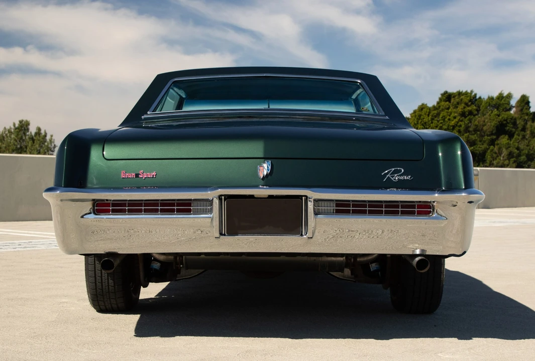 1965 Buick Riviera GS 1st Gen - Image 15 of 31