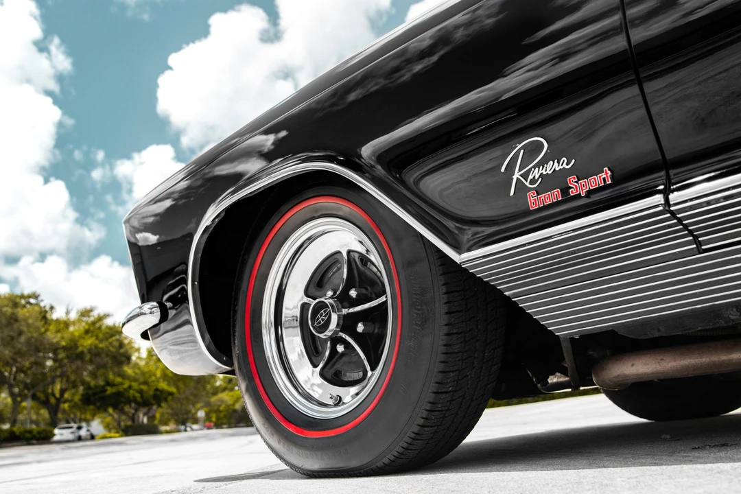 1965 Buick Riviera GS 1st Gen - Image 12 of 31