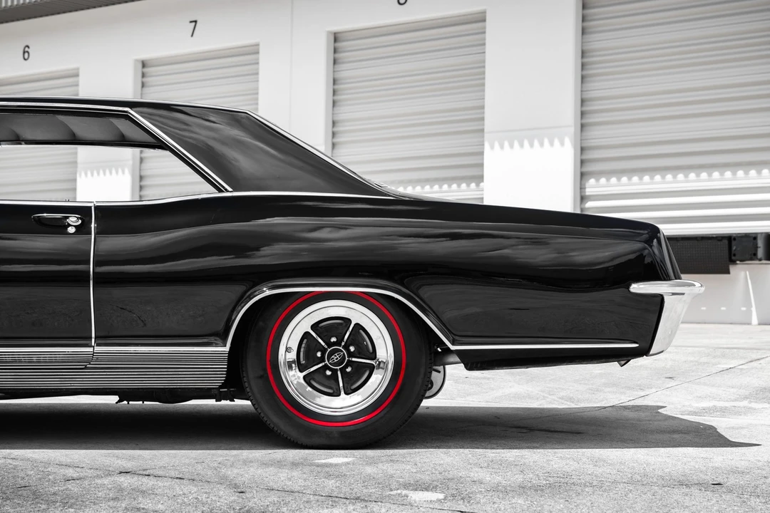 1965 Buick Riviera GS 1st Gen - Image 26 of 31