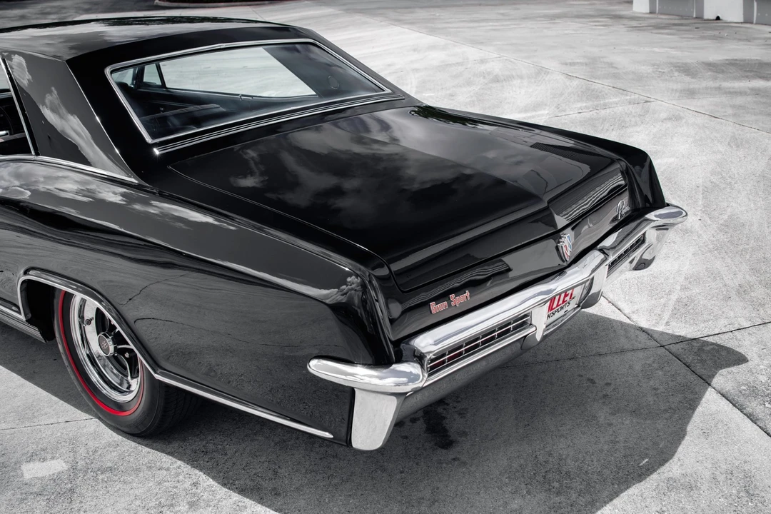 1965 Buick Riviera GS 1st Gen - Image 18 of 31