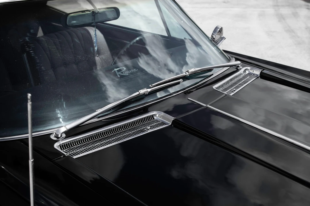 1965 Buick Riviera GS 1st Gen - Image 23 of 31