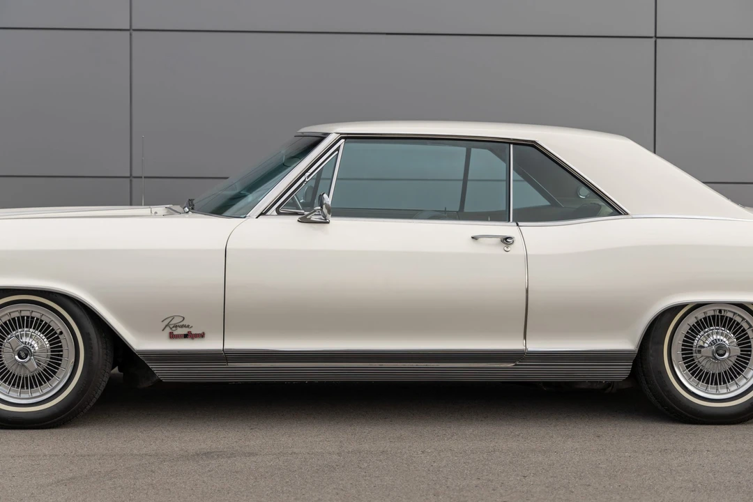 1965 Buick Riviera GS 1st Gen - Image 10 of 31