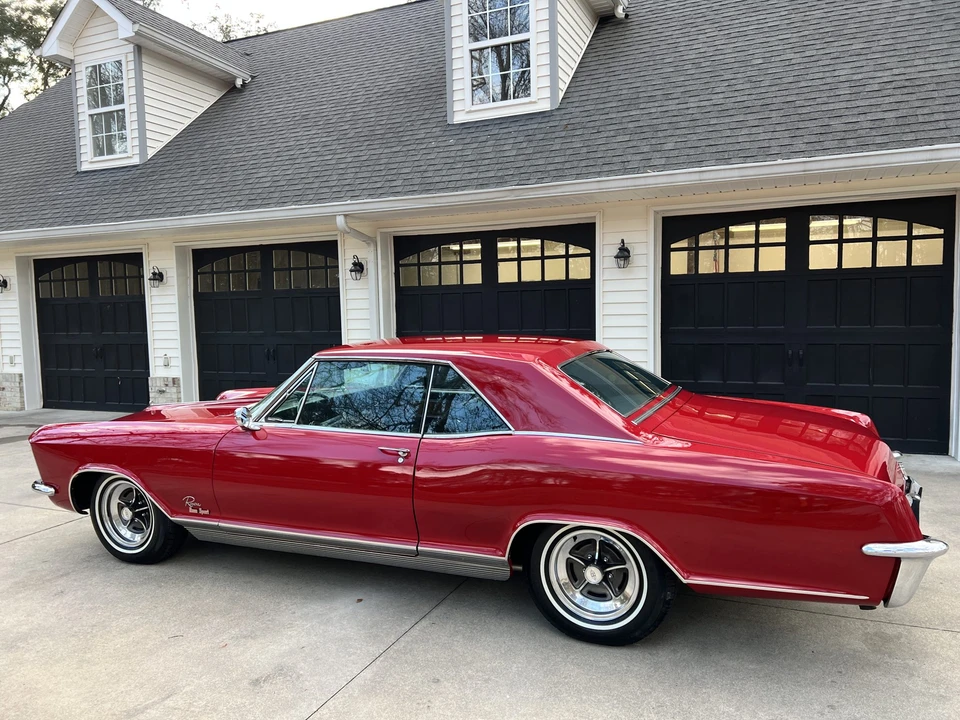 1965 Buick Riviera GS 1st Gen - Image 9 of 31