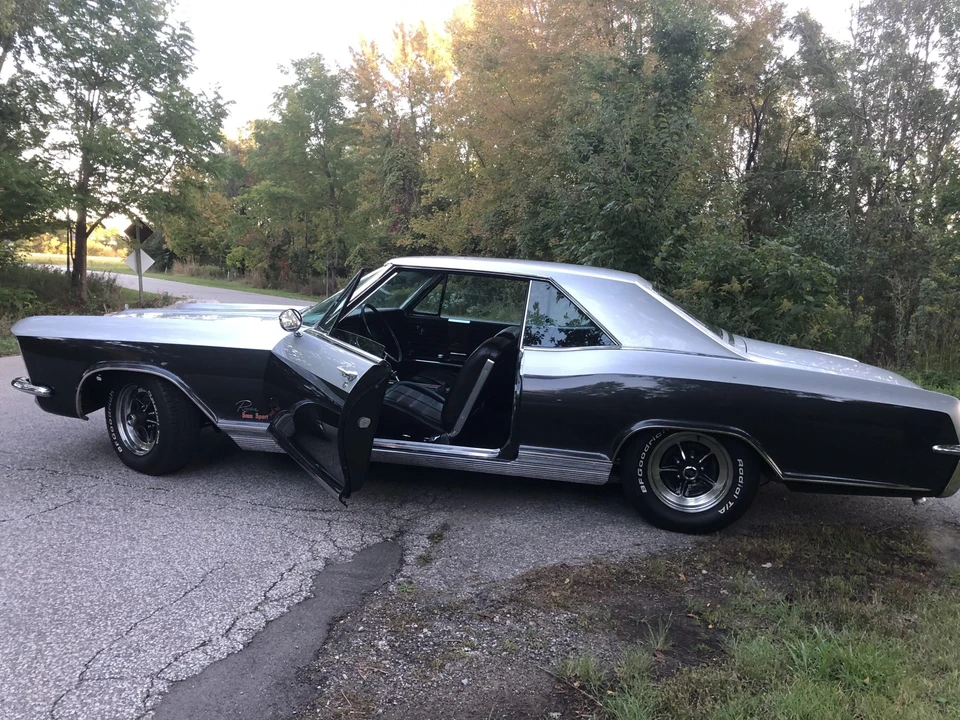 1965 Buick Riviera GS 1st Gen - Image 24 of 31