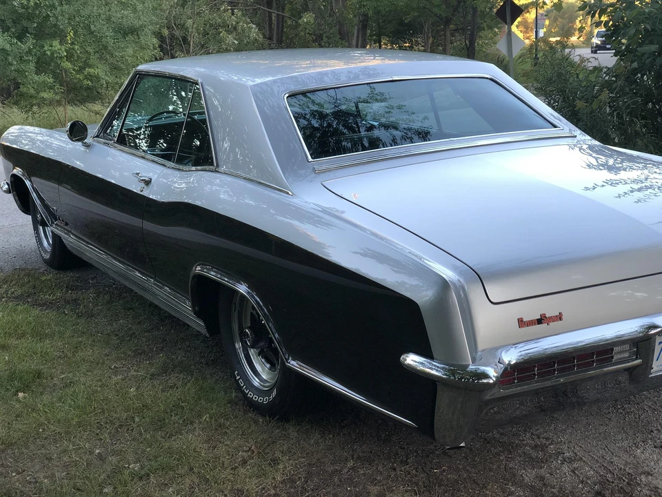 1965 Buick Riviera GS 1st Gen - Image 27 of 31
