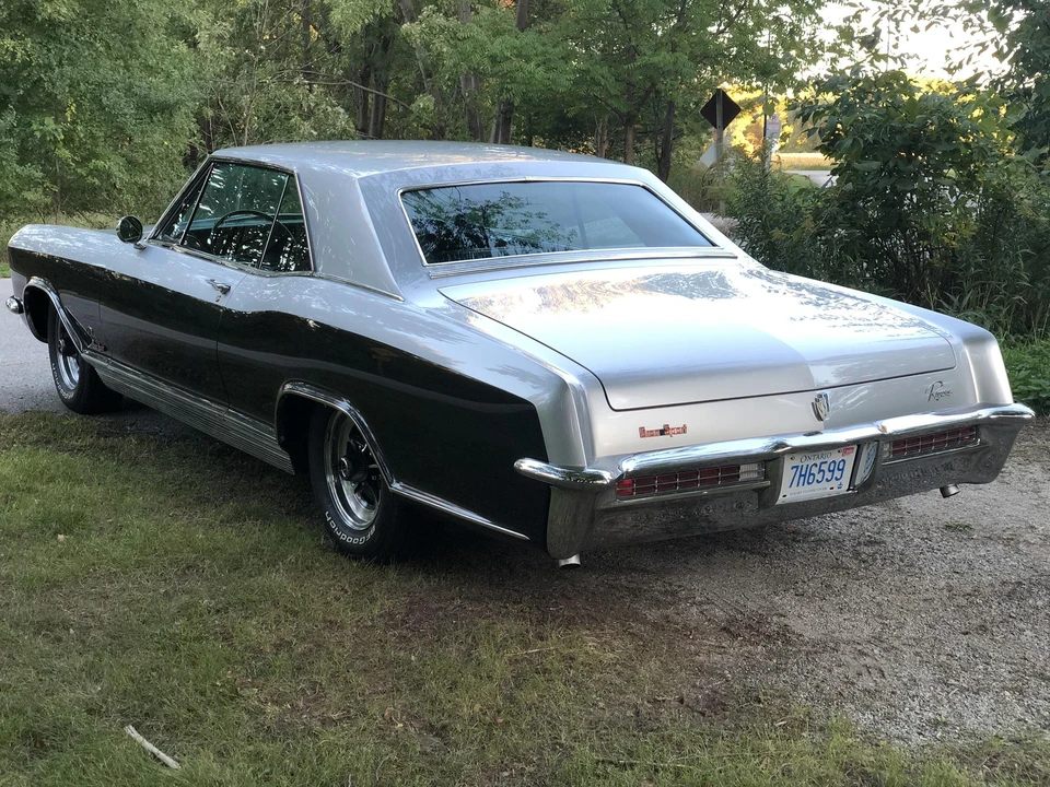 1965 Buick Riviera GS 1st Gen - Image 17 of 31