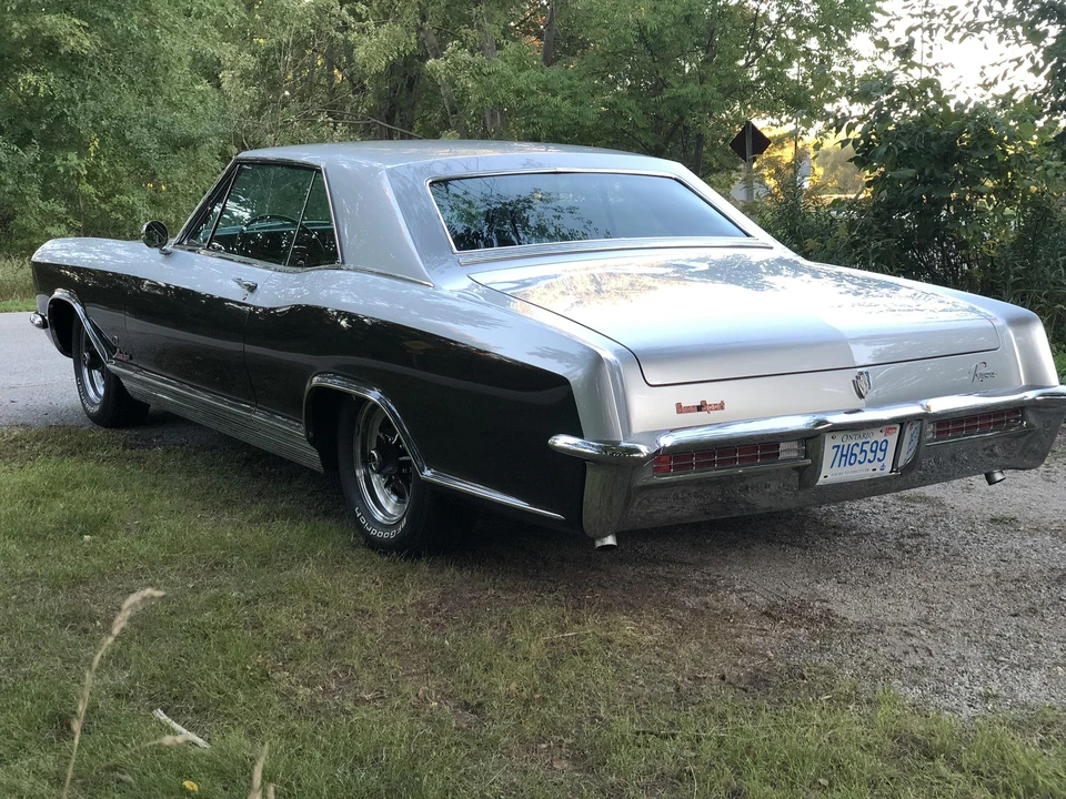 1965 Buick Riviera GS 1st Gen - Image 16 of 31