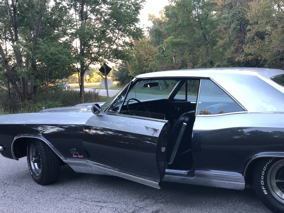 1965 Buick Riviera GS 1st Gen - Image 26 of 31