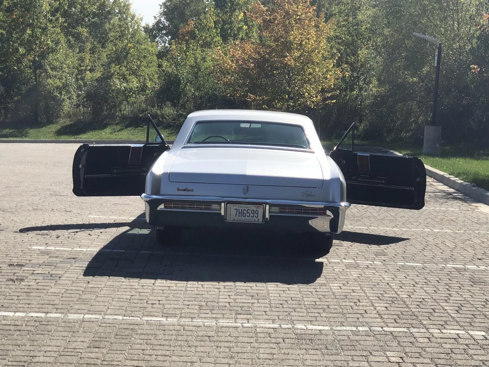 1965 Buick Riviera GS 1st Gen - Image 22 of 31