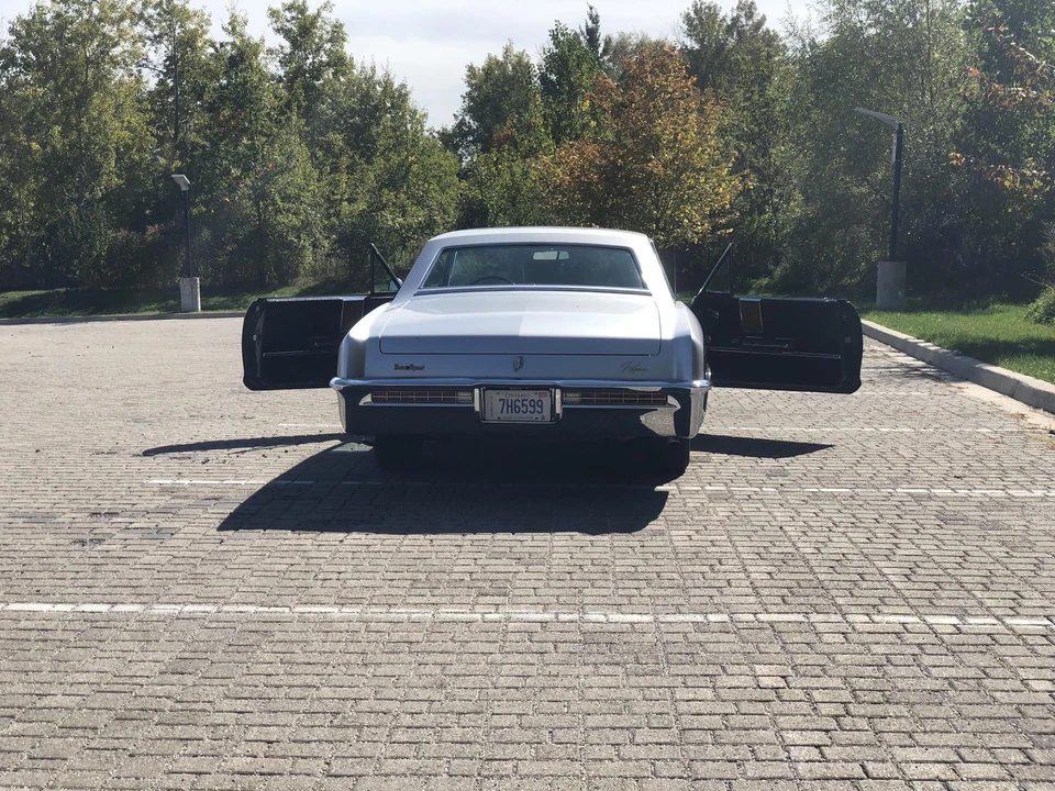 1965 Buick Riviera GS 1st Gen - Image 21 of 31