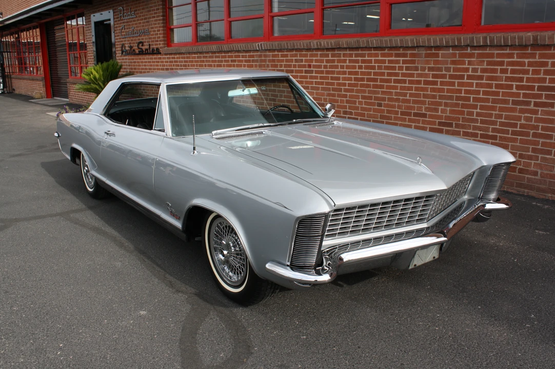 1965 Buick Riviera GS 1st Gen - Image 15 of 31