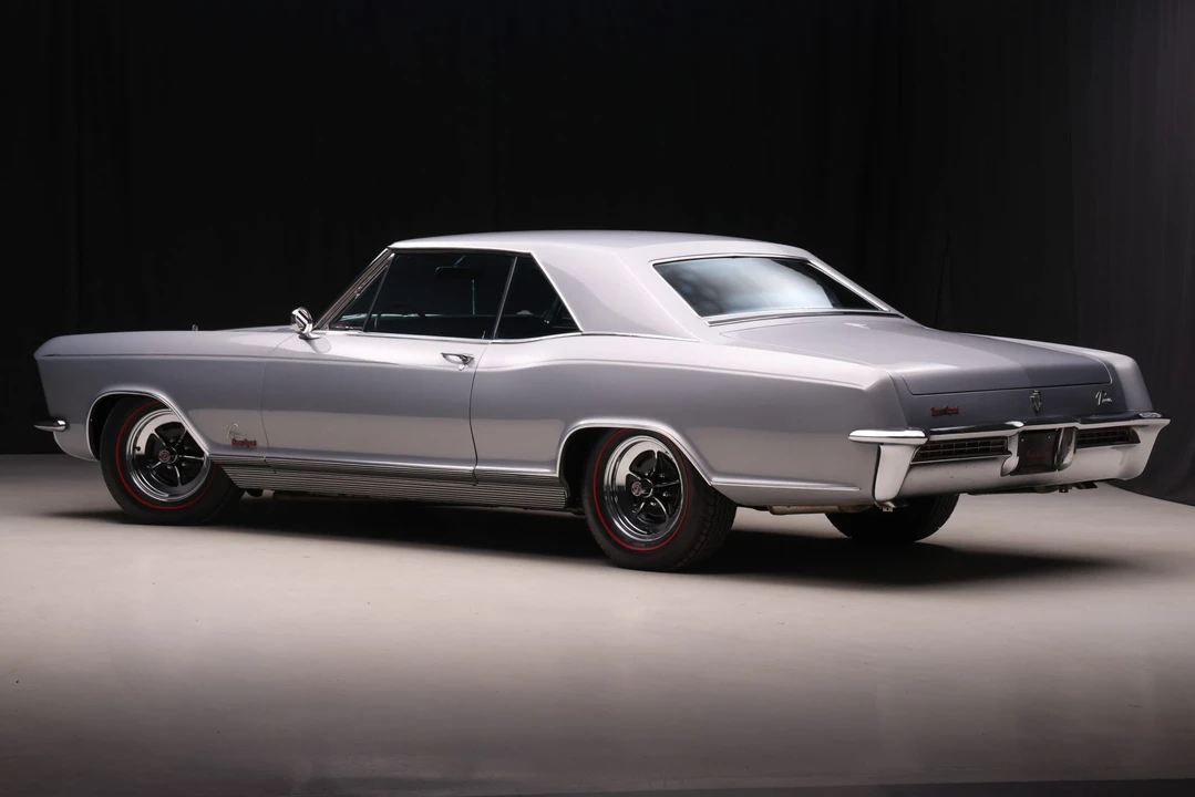 1965 Buick Riviera GS 1st Gen - Image 14 of 31