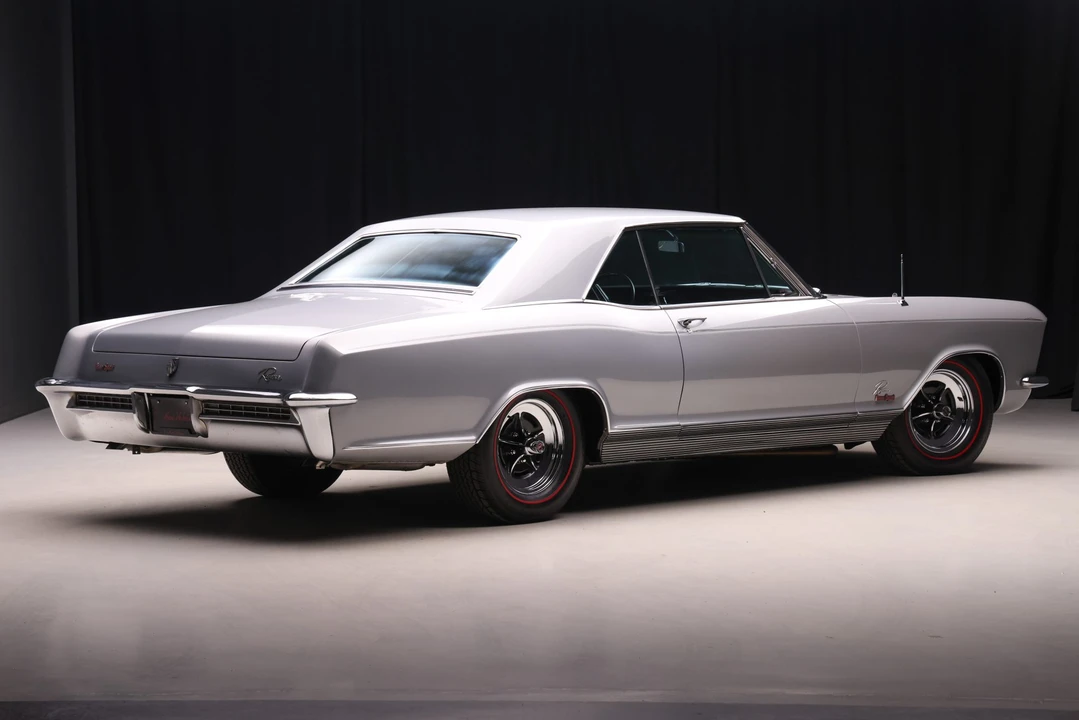 1965 Buick Riviera GS 1st Gen - Image 11 of 31