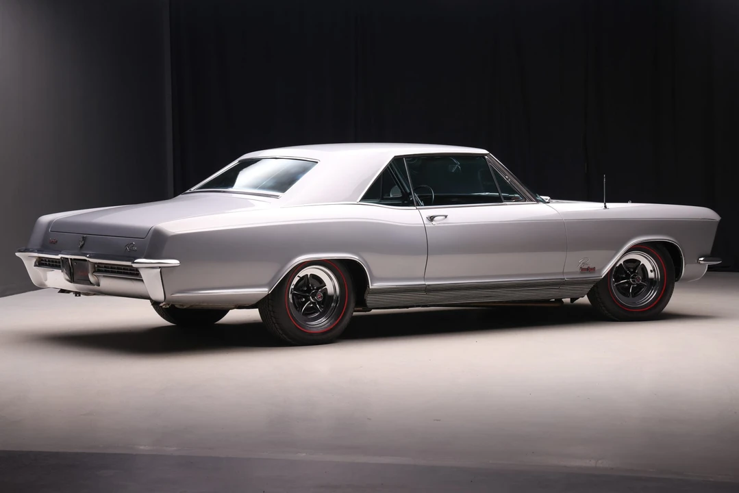 1965 Buick Riviera GS 1st Gen - Image 10 of 31
