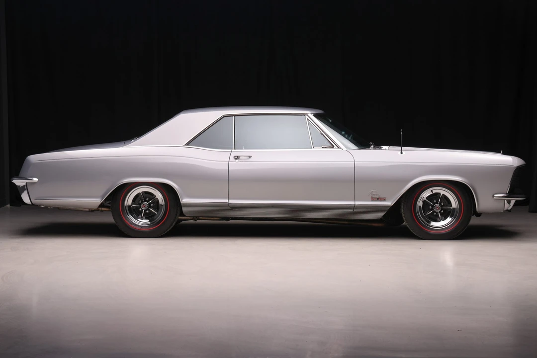 1965 Buick Riviera GS 1st Gen - Image 9 of 31