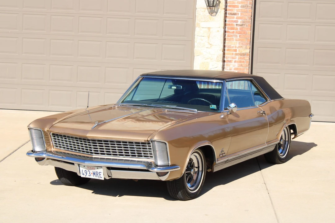 1965 Buick Riviera GS 1st Gen - Image 10 of 31