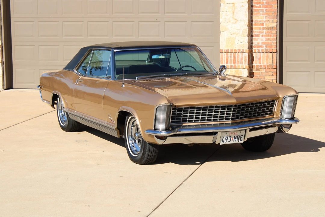 1965 Buick Riviera GS 1st Gen - Image 23 of 31