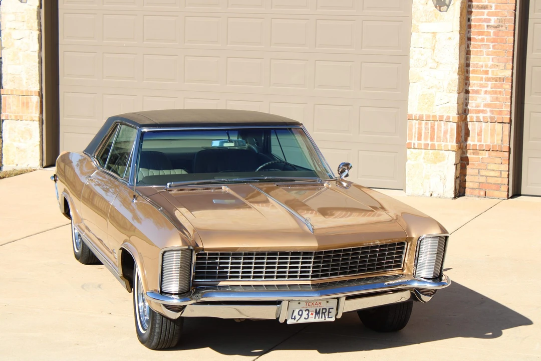 1965 Buick Riviera GS 1st Gen - Image 21 of 31