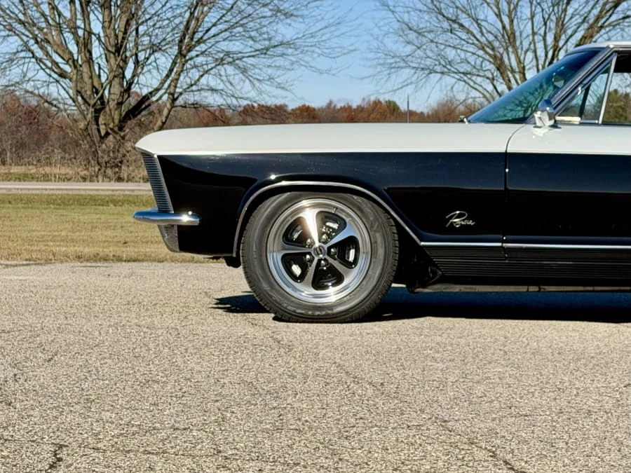 1965 Buick Riviera 1st Gen - Image 12 of 31