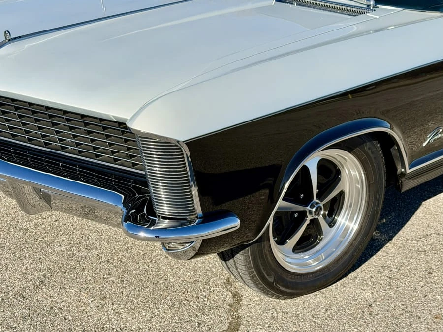 1965 Buick Riviera 1st Gen - Image 17 of 31