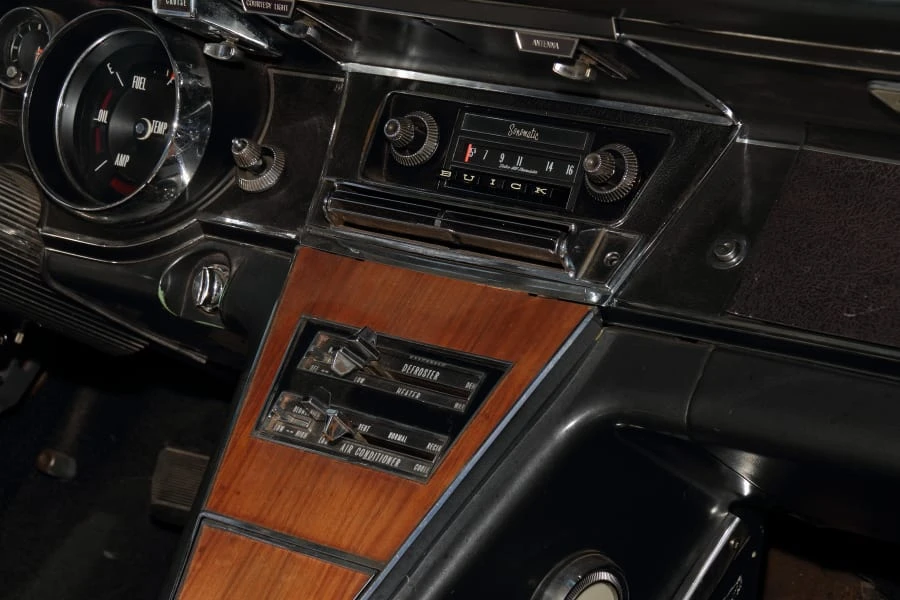 1965 Buick Riviera 1st Gen - Image 22 of 31