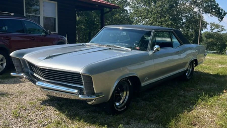 1965 Buick Riviera 1st Gen - Image 4 of 11