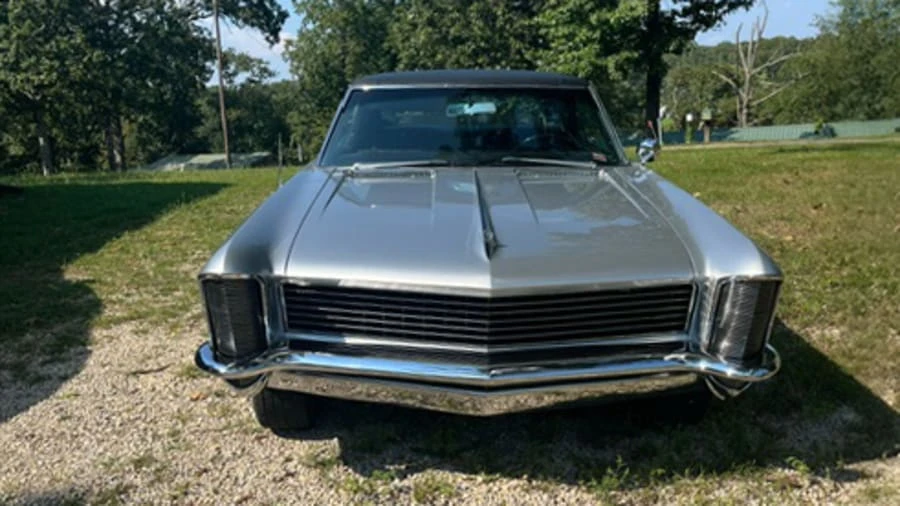 1965 Buick Riviera 1st Gen - Image 2 of 11