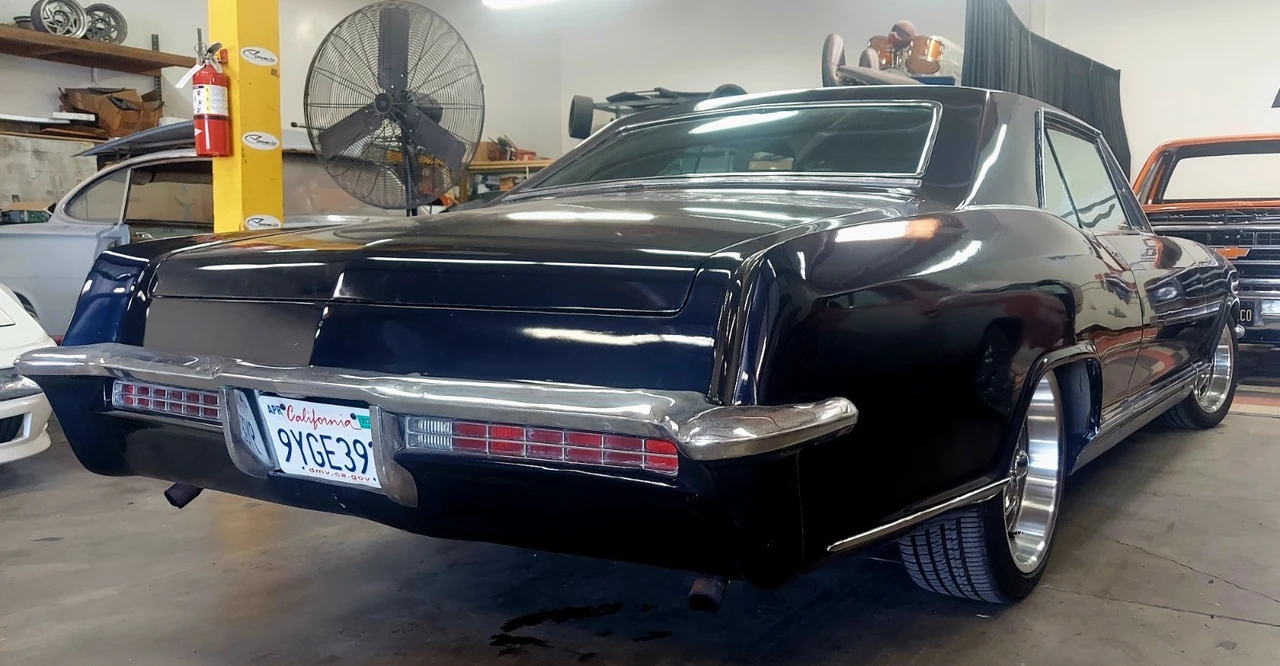 1965 Buick Riviera 1st Gen - Image 18 of 24