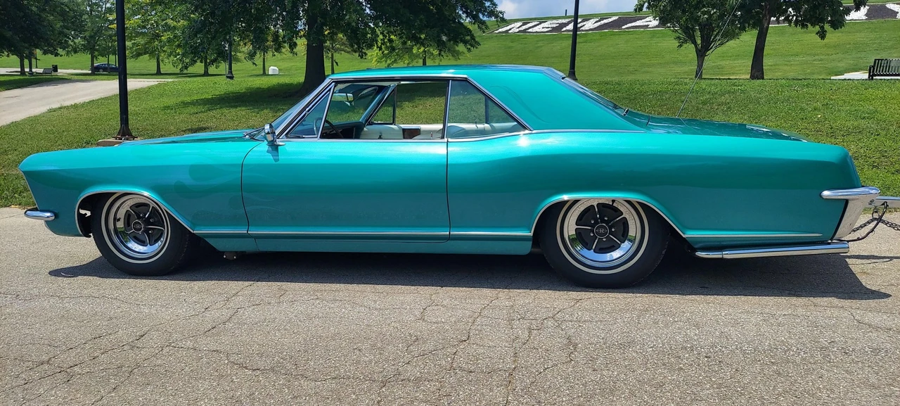 1965 Buick Riviera 1st Gen - Image 17 of 31