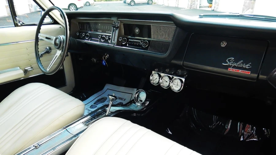 1965 Buick Gran Sport - Image 6 of 9