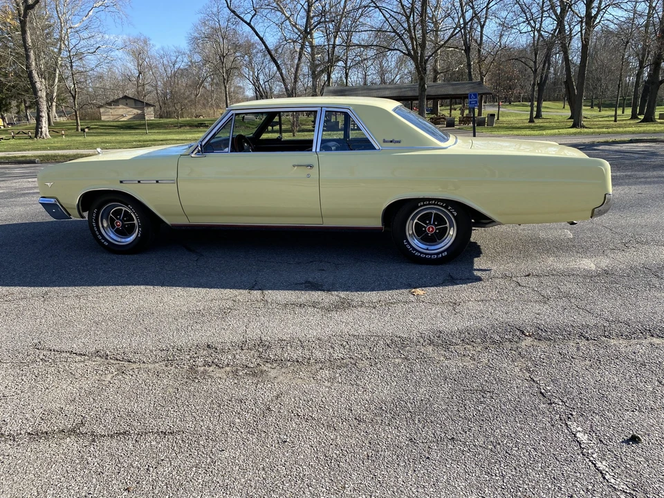 1965 Buick Gran Sport - Image 13 of 31