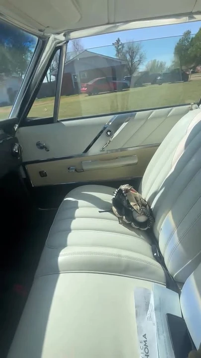 1965 Buick Wildcat - Image 7 of 7