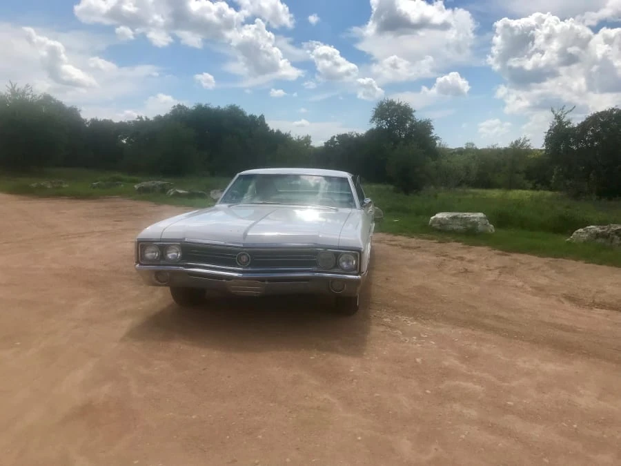 1965 Buick Wildcat - Image 9 of 11