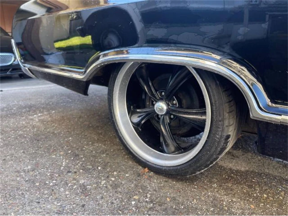 1965 Buick Wildcat - Image 6 of 23