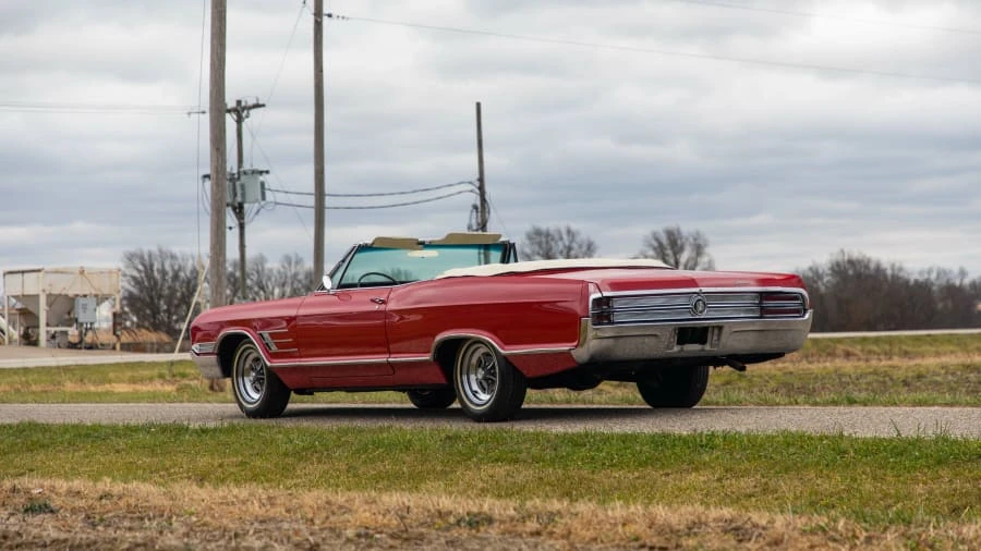 1965 Buick Wildcat - Image 3 of 12