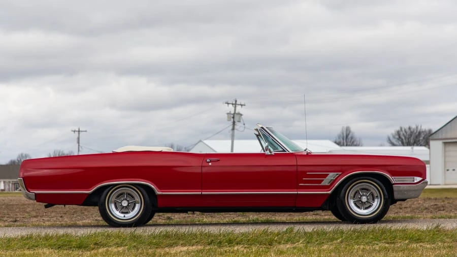 1965 Buick Wildcat - Image 8 of 12