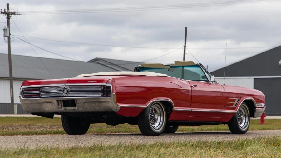 1965 Buick Wildcat - Image 10 of 12