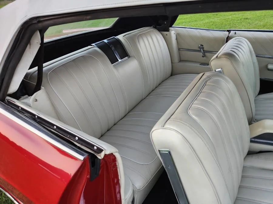 1965 Buick Wildcat - Image 5 of 7