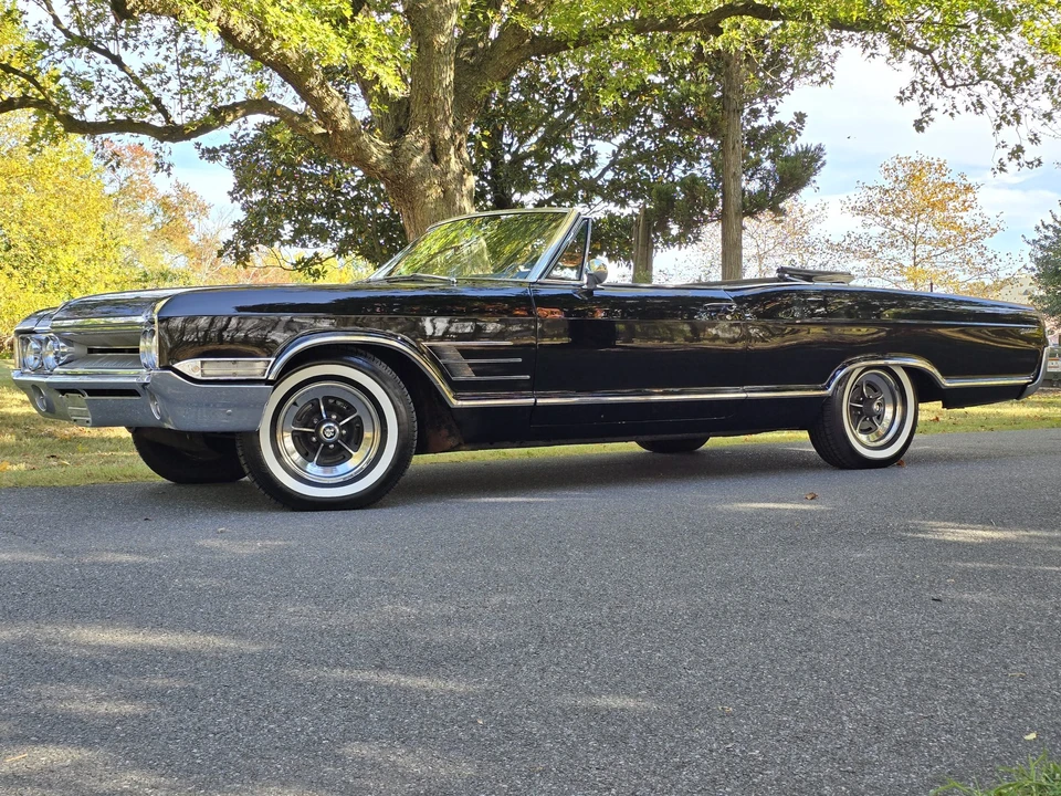 1965 Buick Wildcat - Image 2 of 31